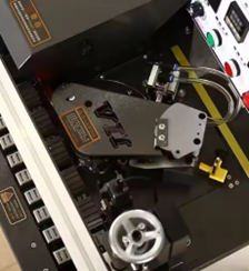 Enchapadora de Cantos Compacta GC - Imagen 4